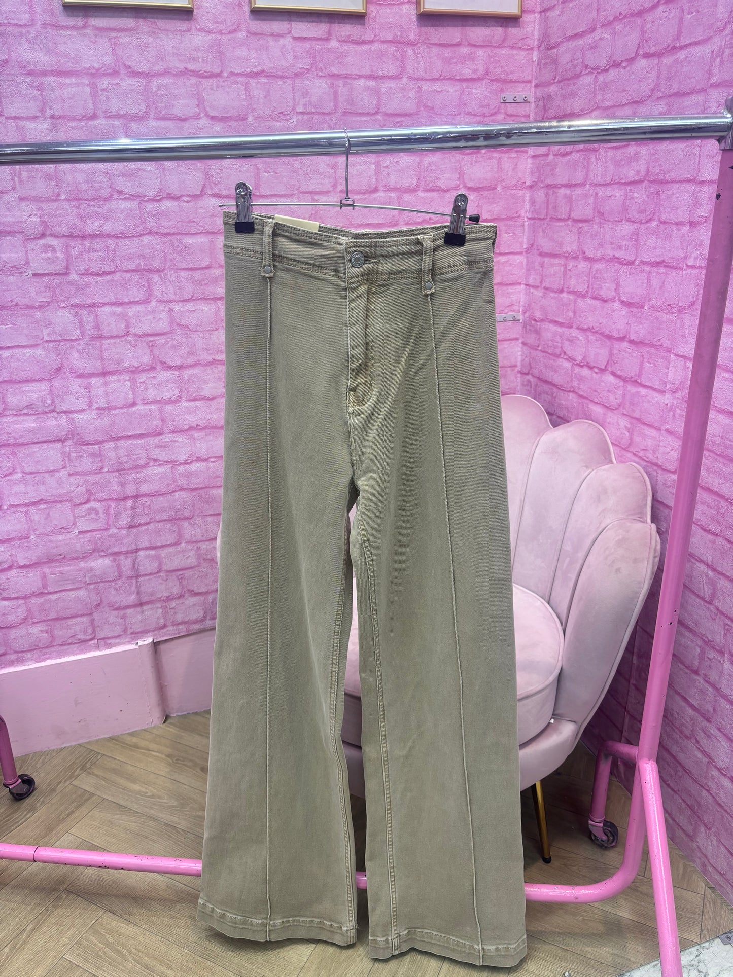 Beige Jeans