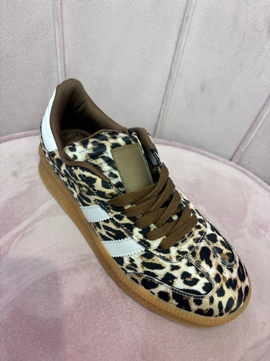 Leopard Trainers