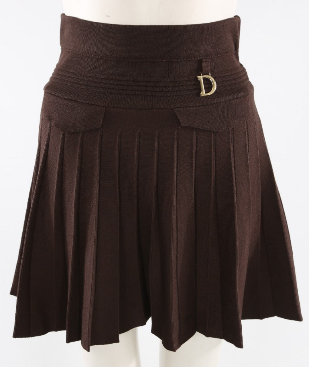 Pleated Knitted Skirt with Gold Detail